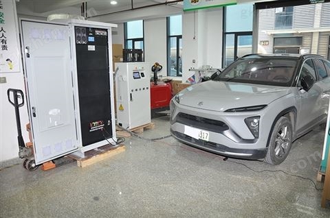 重載半掛車柴油機(jī)充電鋰電儲能